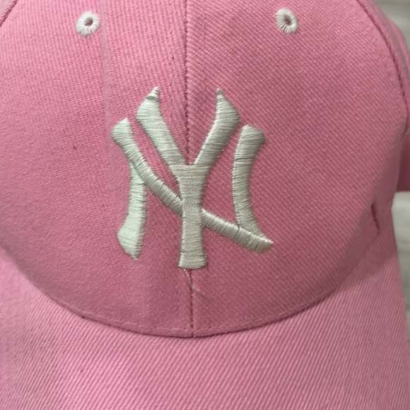 New York Yankees 
Choice
in Sports Fan Baseball Caps - Picture 3 of 6
